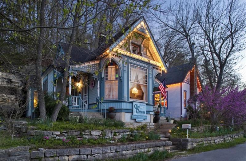 Cliff Cottage Inn - Victorian B&B and Boutique Hot — general view