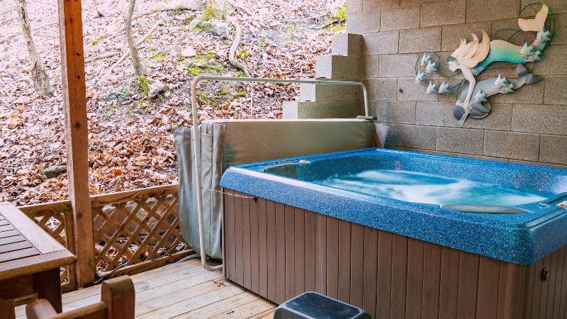 Cliff Cottage Inn - Victorian B&B and Boutique Hot — view