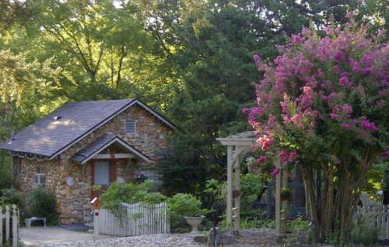 Rock Cottage Gardens B&B