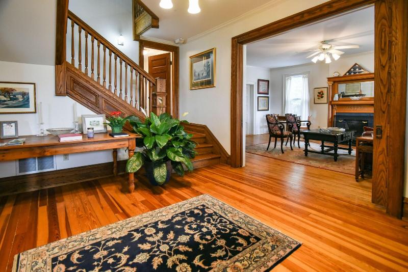 Love Lane Bed & Breakfast image
