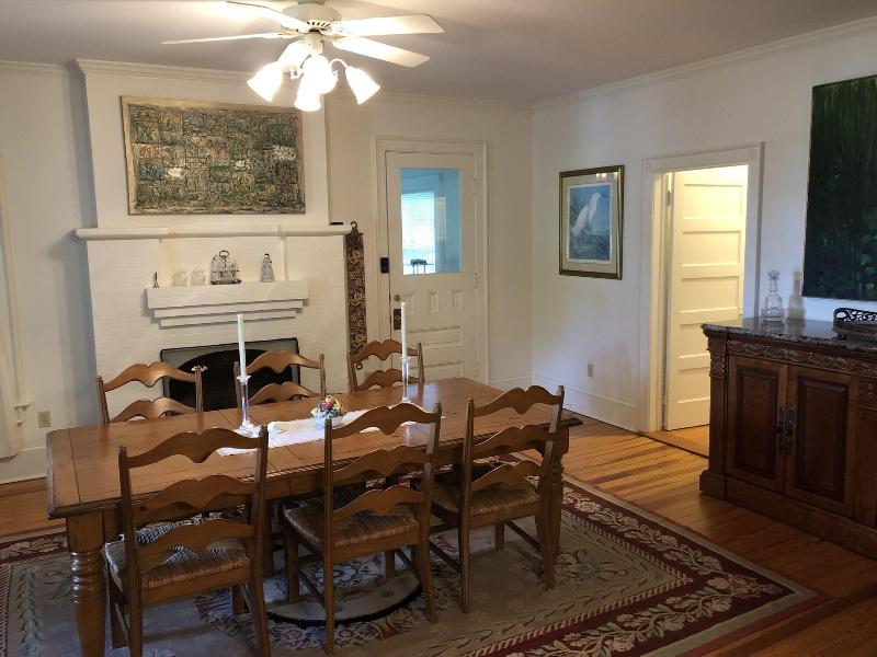 Love Lane Bed & Breakfast image