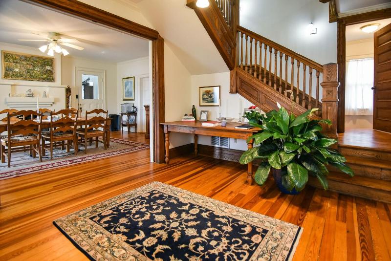 Love Lane Bed & Breakfast image