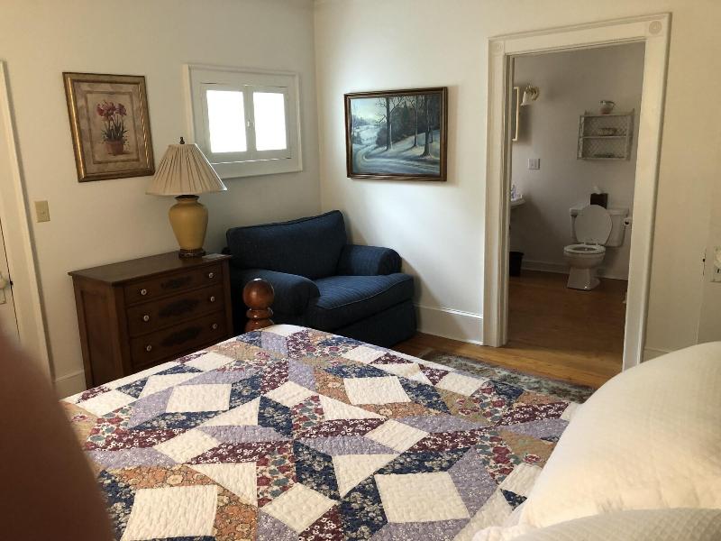 Love Lane Bed & Breakfast image