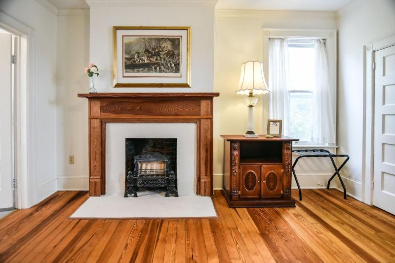 Love Lane Bed & Breakfast image
