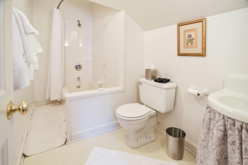 Love Lane Bed & Breakfast image