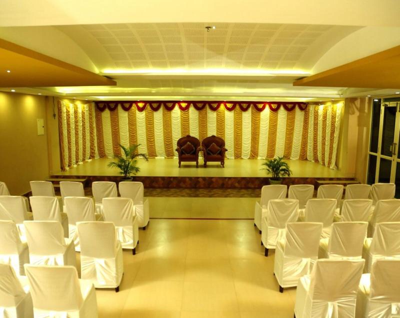 Sasthapuri Hotels image
