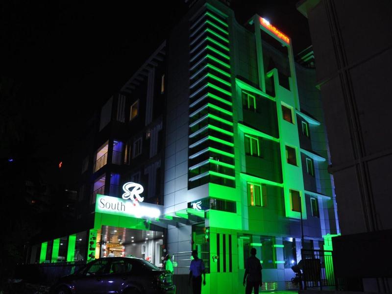 Hotel South Regency image
