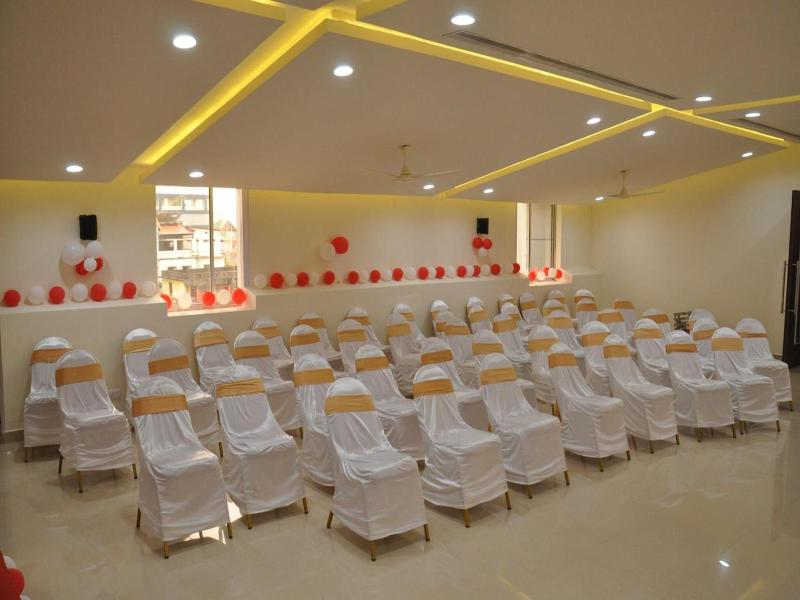 Hotel South Regency image