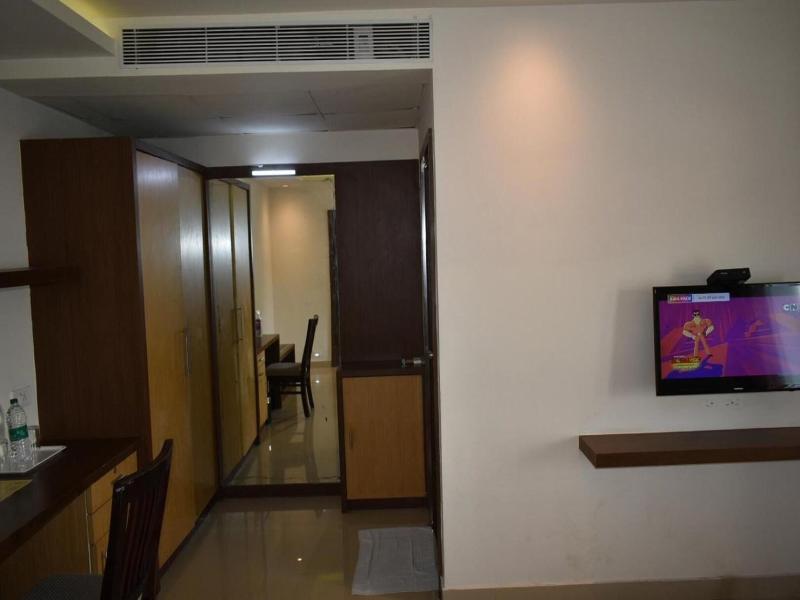 Hotel South Regency image