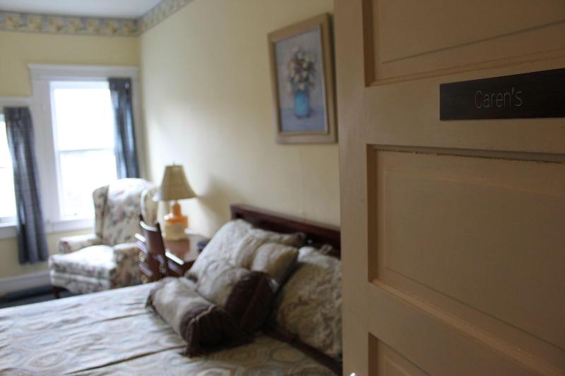 Victorian Charm Inn image