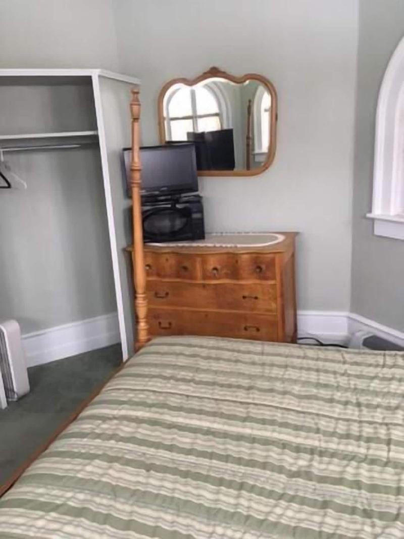 Victorian Charm Inn image