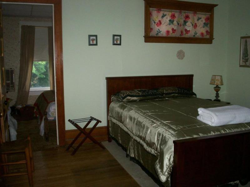 Victorian Charm Inn image