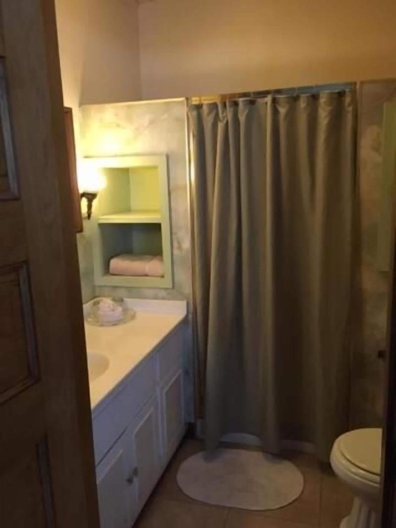 Victorian Charm Inn image