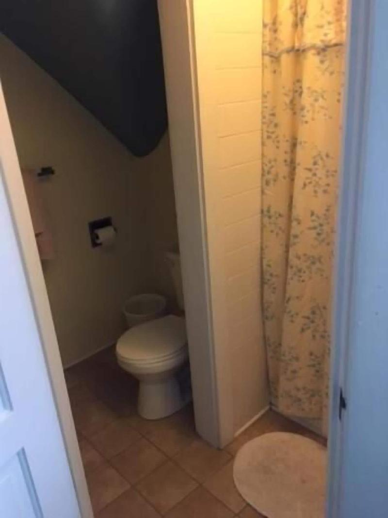 Victorian Charm Inn image