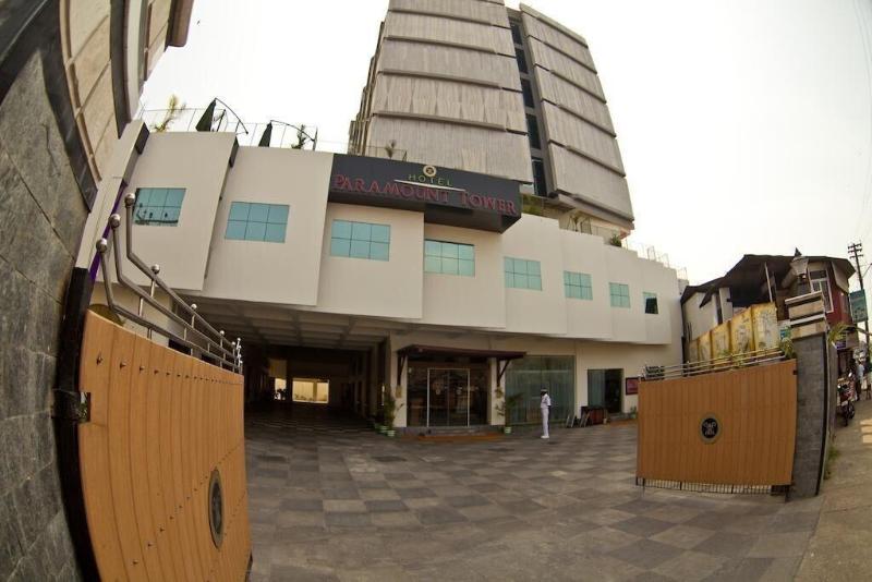 Paramount Tower image