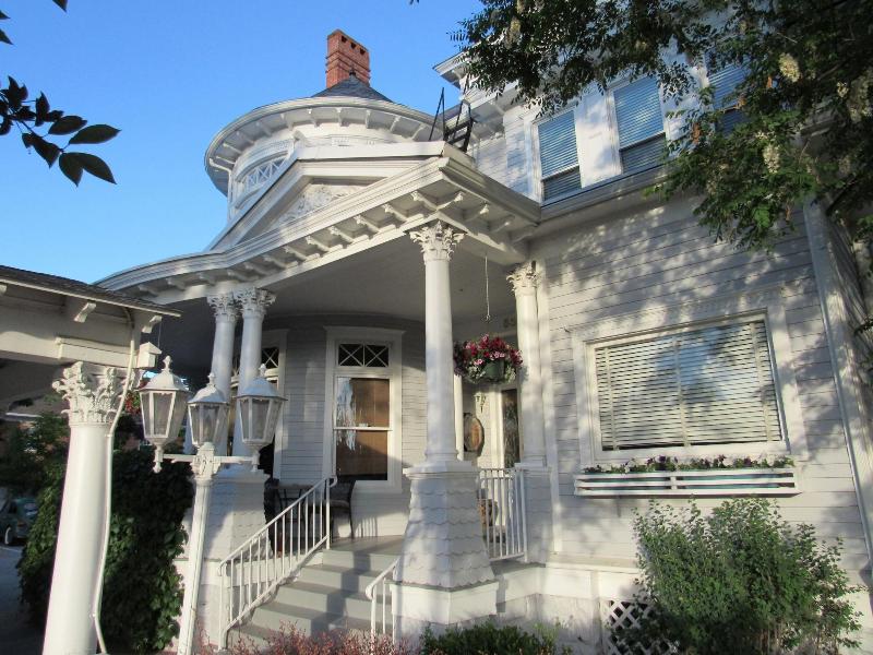 The St. Mary's Inn, Bed and Breakfast image