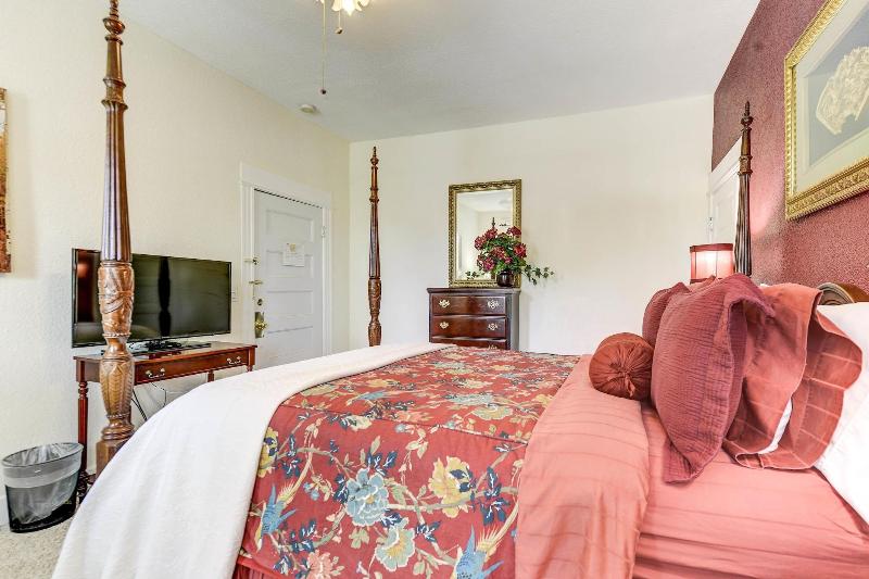 The St. Mary's Inn, Bed and Breakfast image