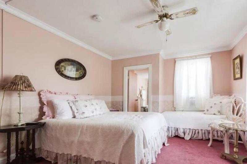 Walden Inn And Suites image
