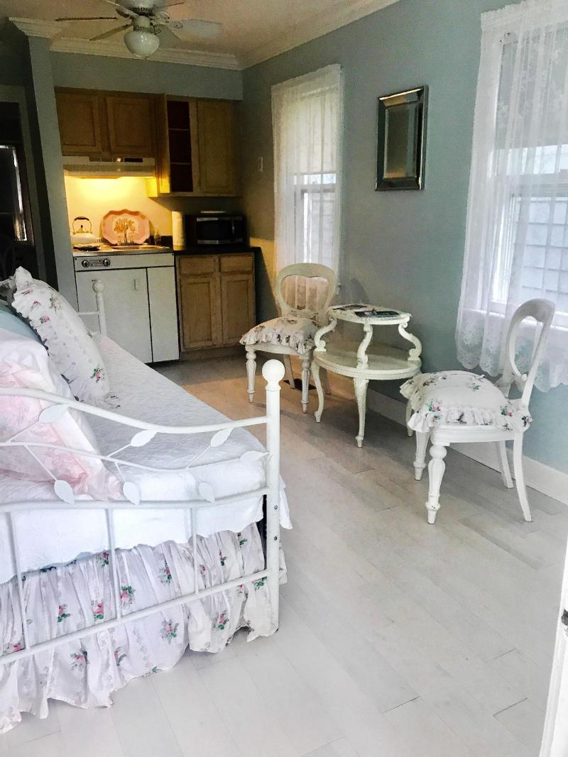 Walden Inn And Suites image
