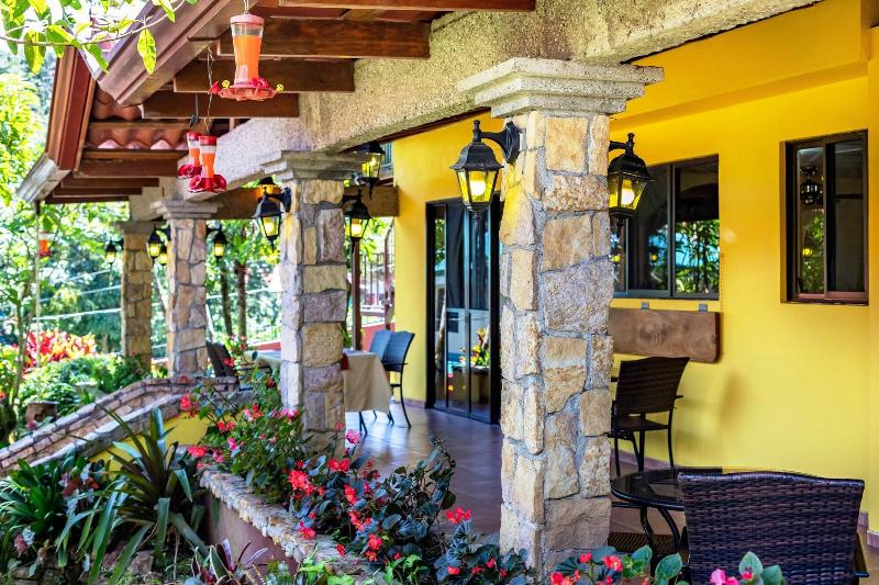 La Terraza Guest House B&B image