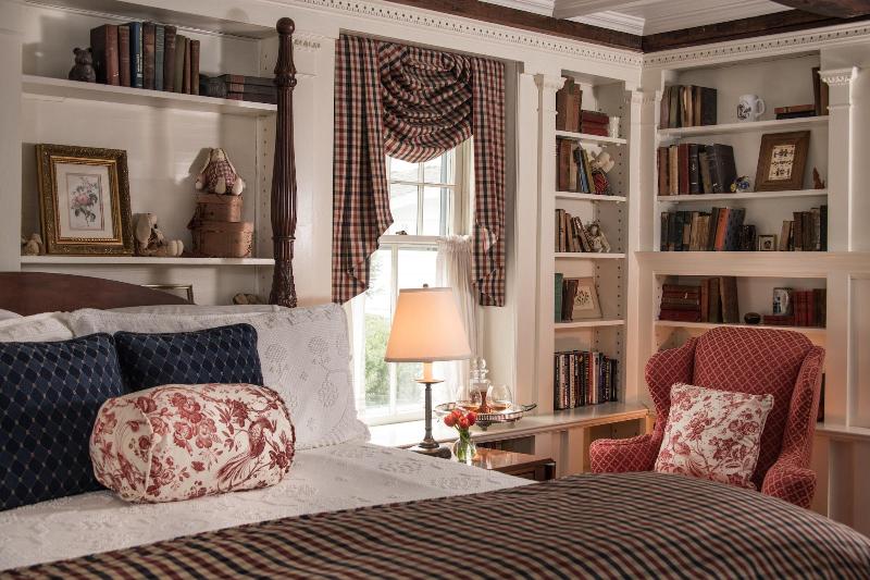 The Inn At Ormsby Hill image