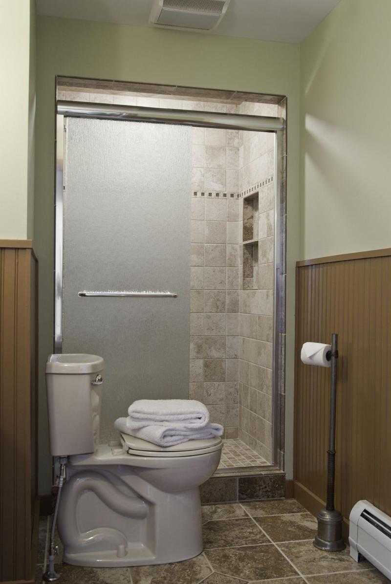 Golden Stage Inn Bed And Breakfast image