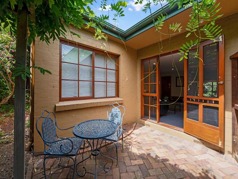 Hideaway On George