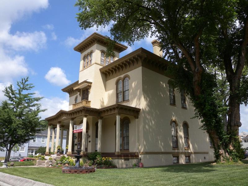 The Pepin Mansion Historic B&B — general view