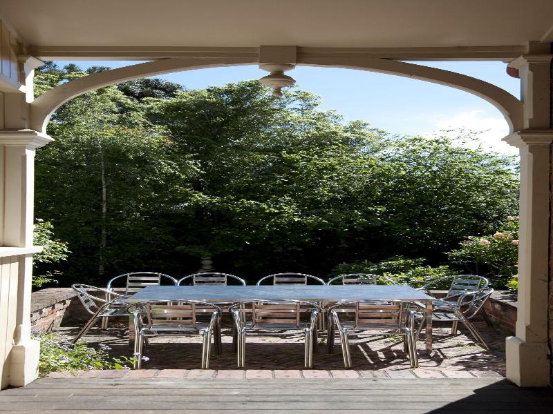 Lowena Cafe And Accommodation