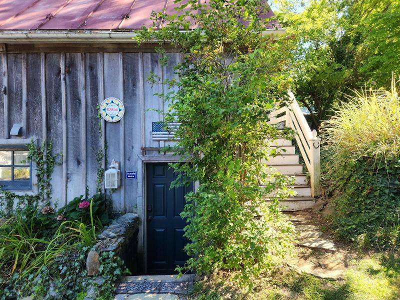 Lily Garden Bed And Breakfast image