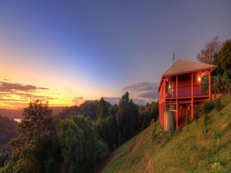 Maleny Tropical Retreat Balinese B&b image