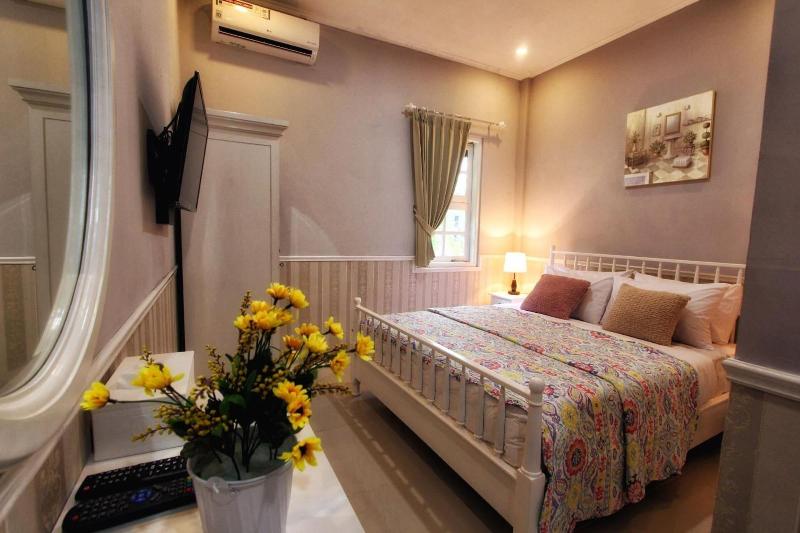 Omah Madam Bed & Breakfast image