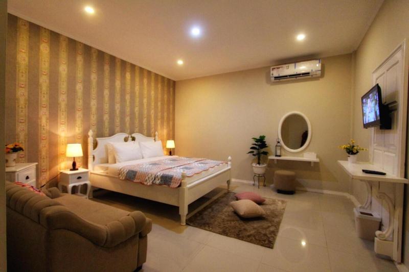 Omah Madam Bed & Breakfast image