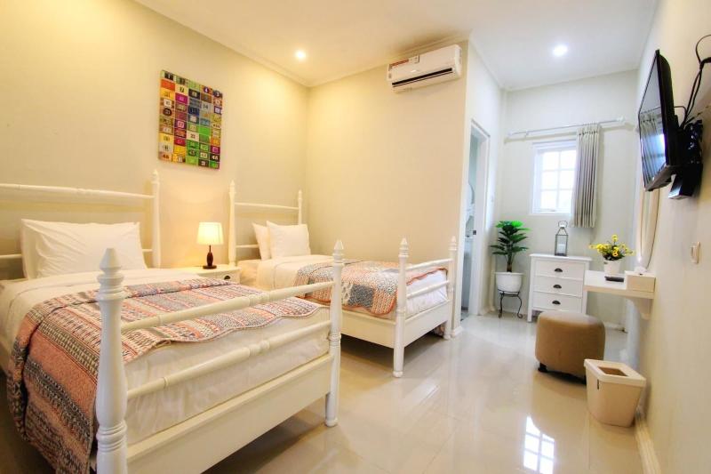 Omah Madam Bed & Breakfast image