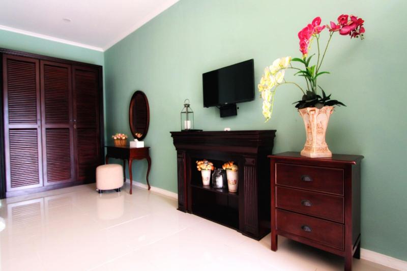 Omah Madam Bed & Breakfast image