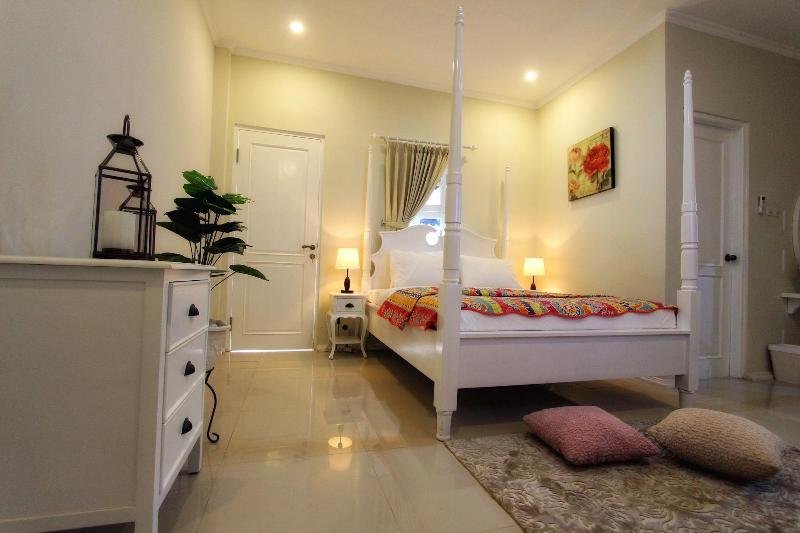 Omah Madam Bed & Breakfast image