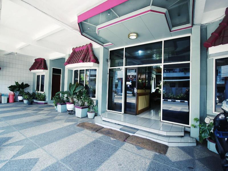 Hotel Familie Ayu Garut