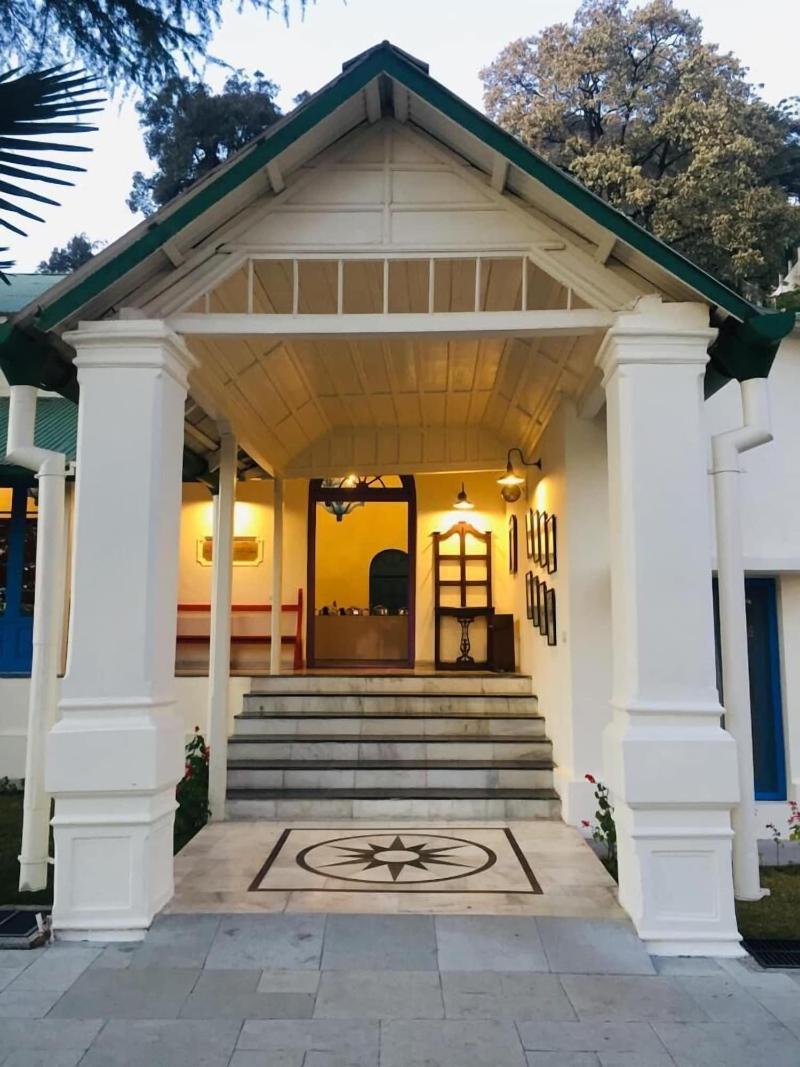 Pine Retreat image