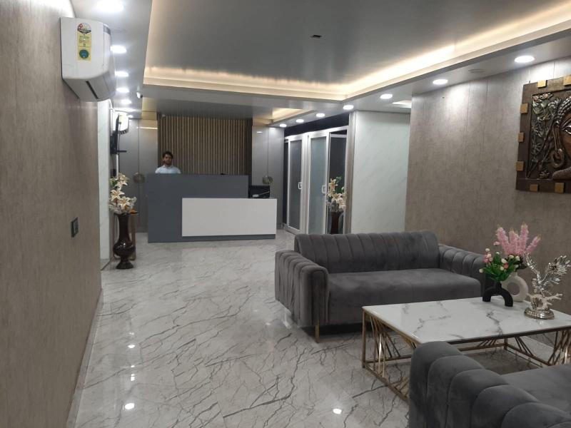 Karan Holiday Inn image