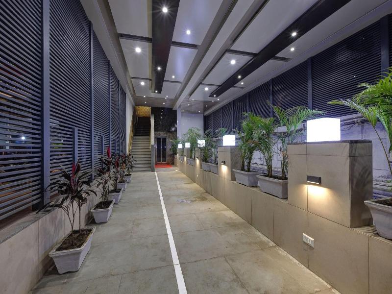 Hotel The Lotus Park, Ellisbridge image