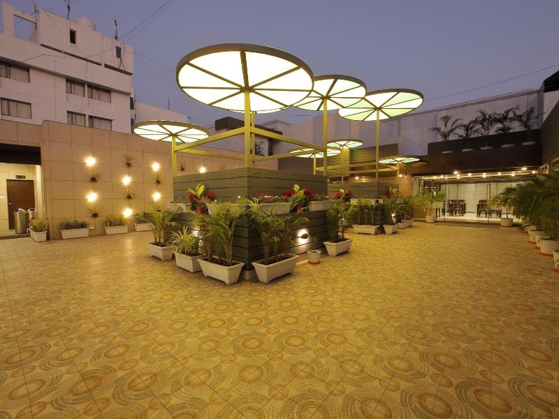 Hotel The Lotus Park, Ellisbridge image