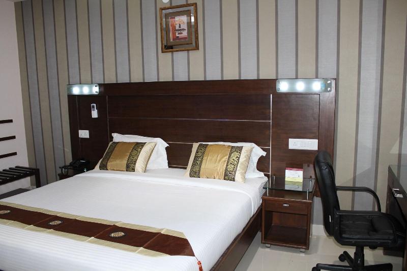 Maple Suites image