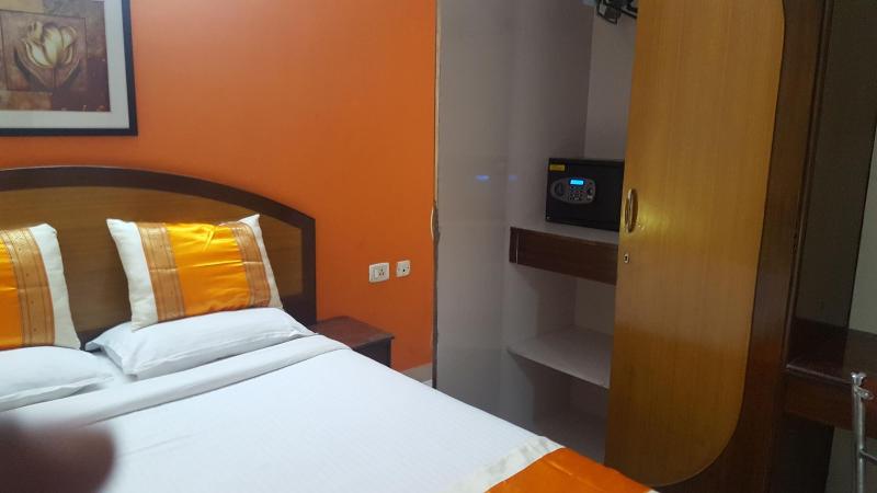 Maple Suites image