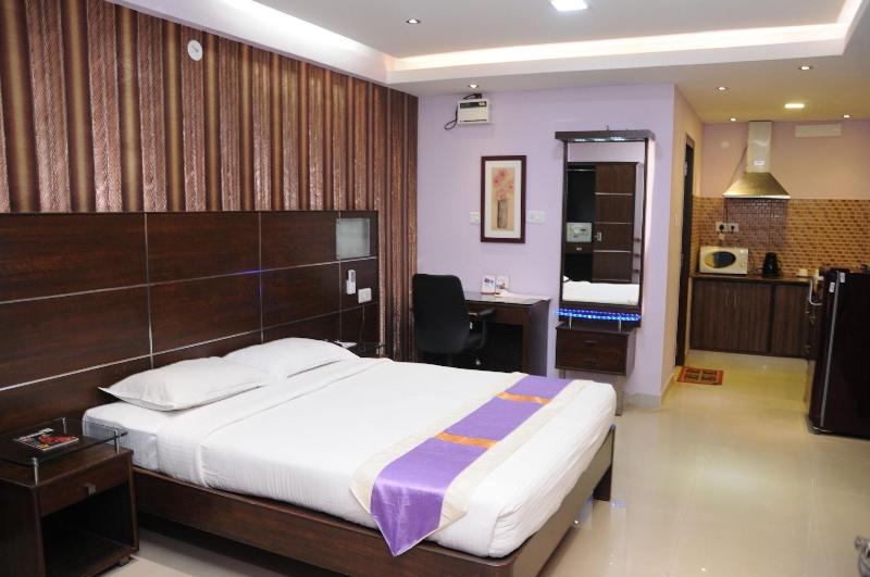 Maple Suites image