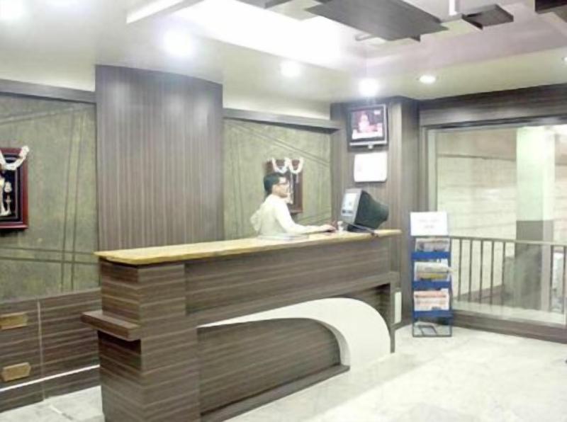 Mannars Deluxe Lodge image