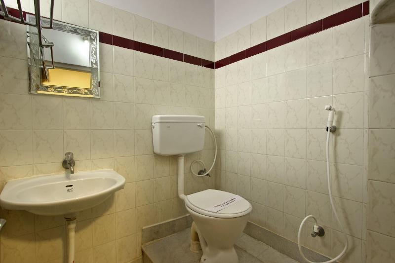Mannars Deluxe Lodge image