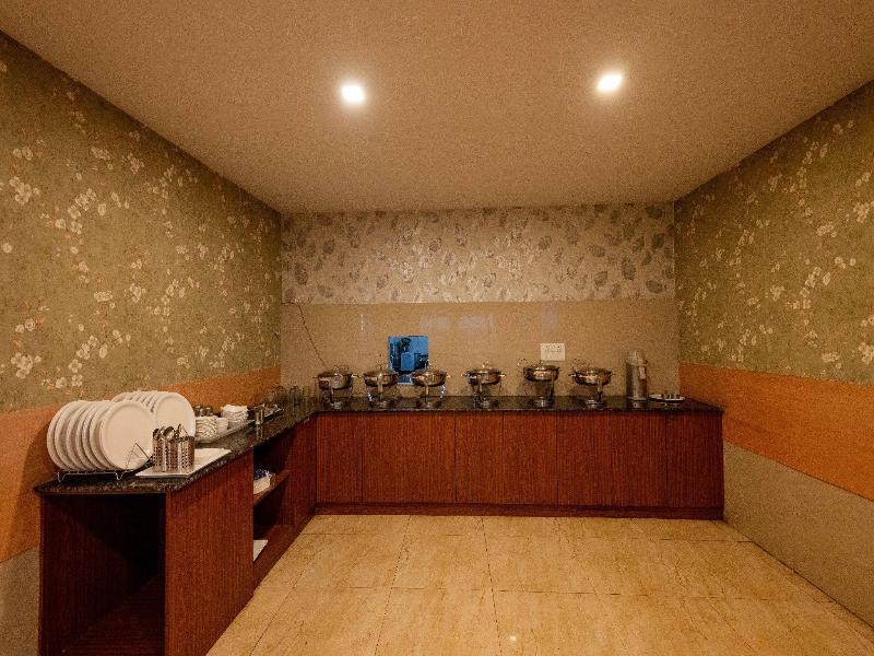 Regalia Inn & Suites image
