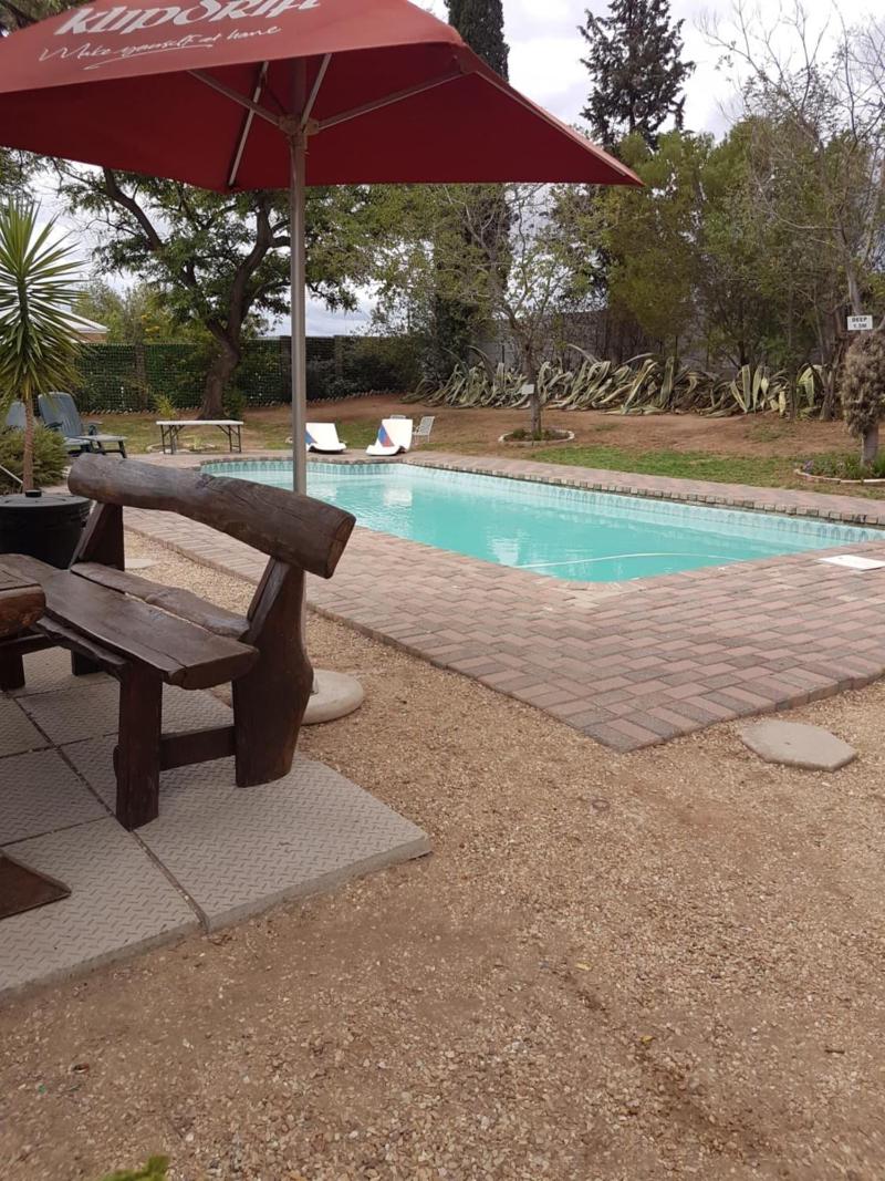 Oasis Shanti Backpackers
