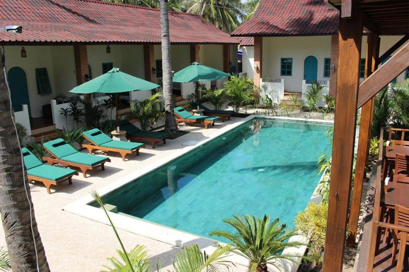 White Coconut Cottage image