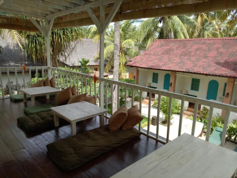 White Coconut Cottage image
